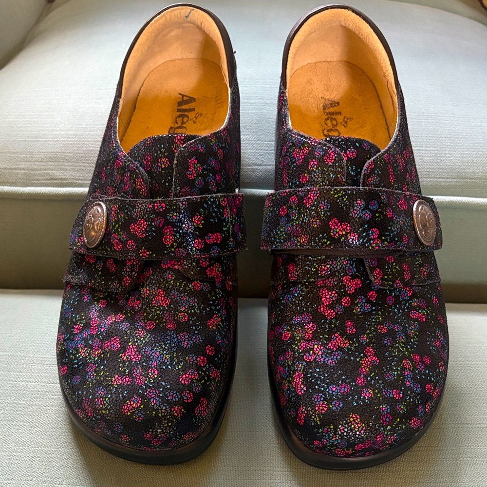 Alegria Joleen in Sweetums Floral Size 39 (Size 9); Excellent Condition
